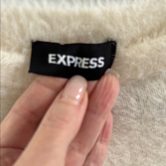 Express Cream Sweater Relaxed Fit Soft Knit - Picture 2 of 3